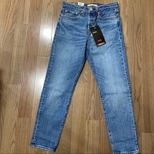 Levi’s Wedgie Jeans